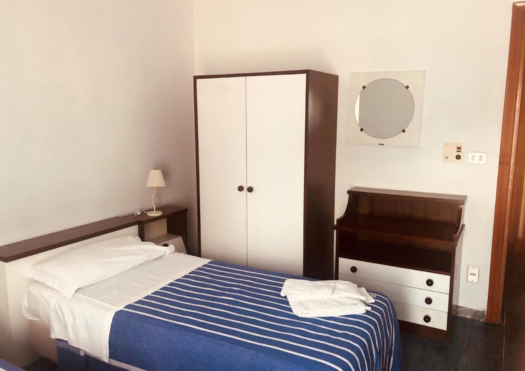 Hotel Mediterraneo Ґуардія-П'ємонтезе-Терме Екстер'єр фото